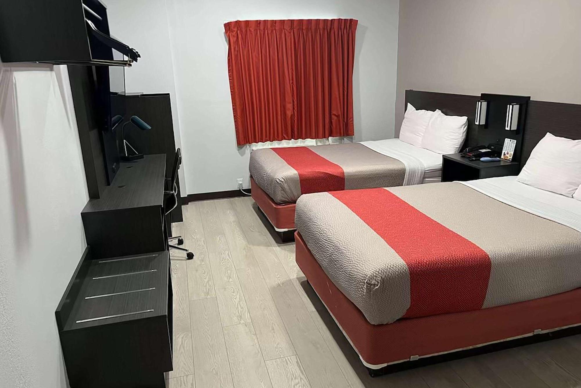 Baymont By Wyndham Athens, Tn Hotel Bagian luar foto